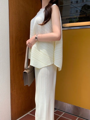 Mia Two Piece Set (More Colors)