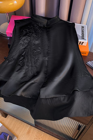 Lucie Vest