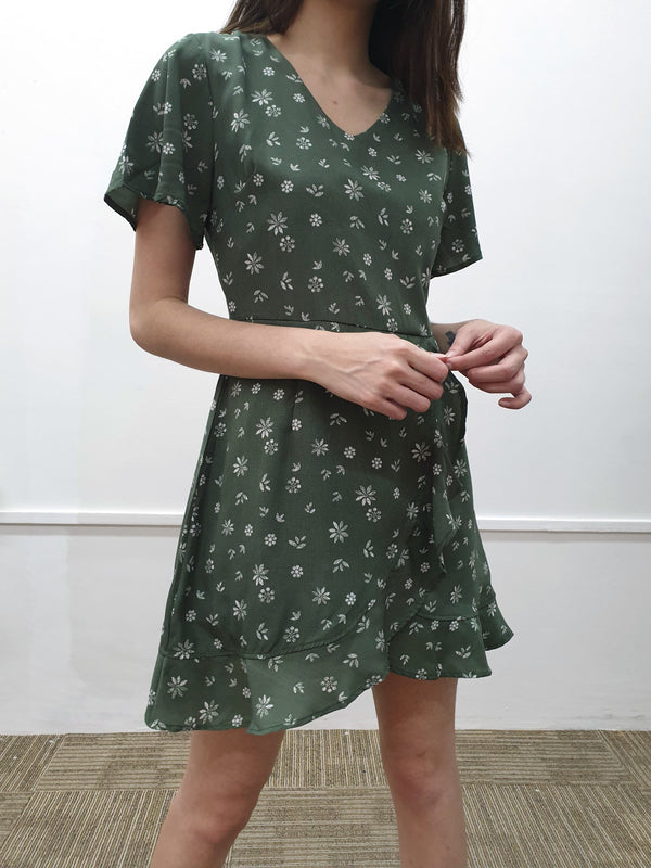 Flutter Sleeve Romper (Non-returnable) - Ferlicious