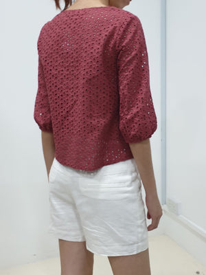 Eyelet Basic Top (Non-returnable) - Ferlicious