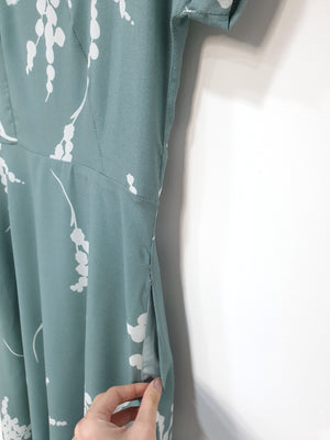 Folded Sleeve Midi - Black