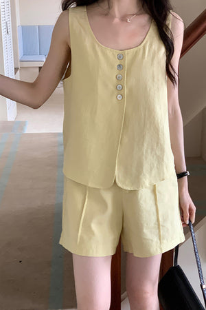 Karie Vest